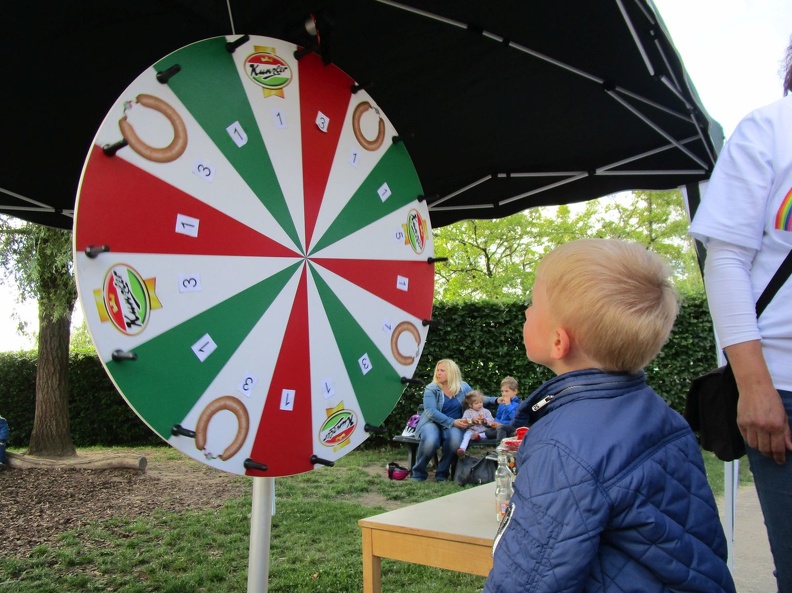 Sommerfest - Glücksrad und Schätzwette - 09.jpg